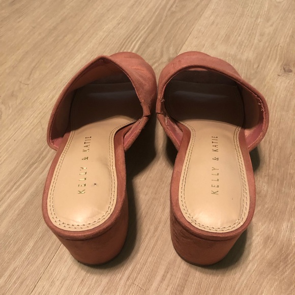 Kelly & Katie Mule Heels - Picture 3 of 4